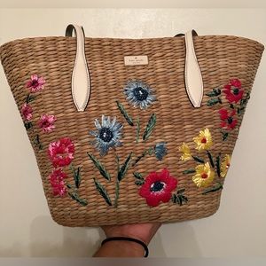 NWT Garden Bouquet Embroidered Straw Tote Kate Spade